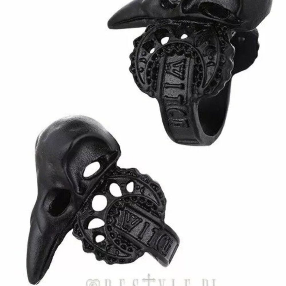 NWT Restyle Black Ring Bird Skull Raven Cres